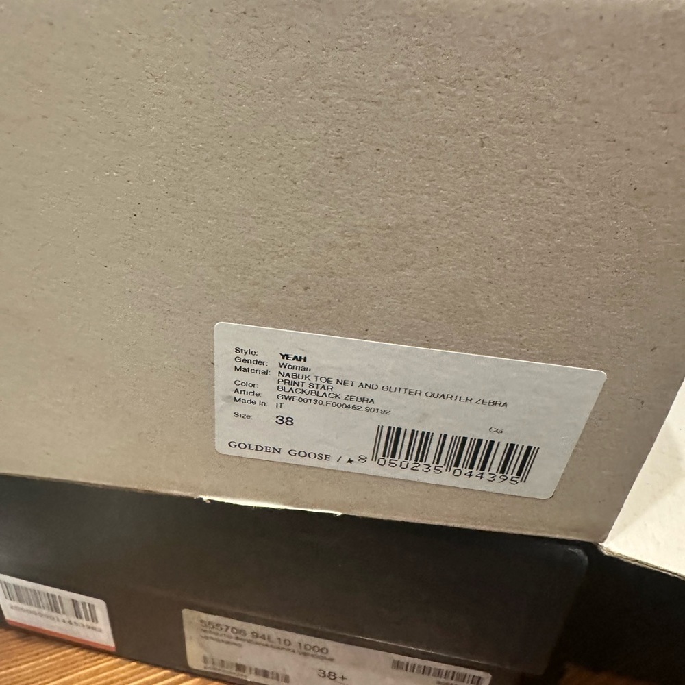 Golden Goose Women’s Yeah Mixed Media Low Top Sneakers - Picture 5 of 5